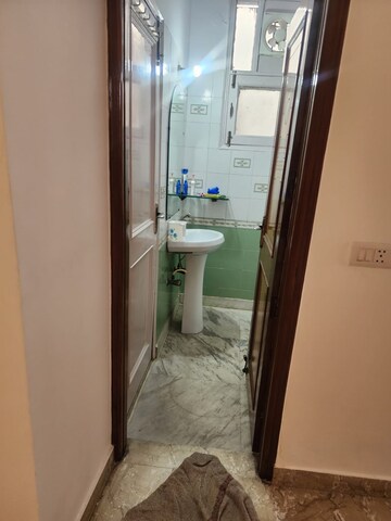 Bathroom in 4 BHK Builder Floor at Vaishali Sector 2 – for Rent