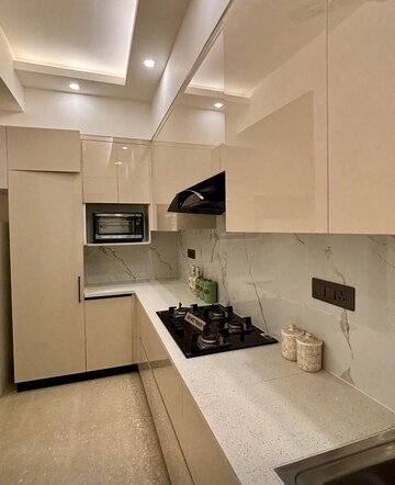 Master Bedroom in 3 BHK Builder Floor at Raj One Good Earth, Sector 71 – for Sale