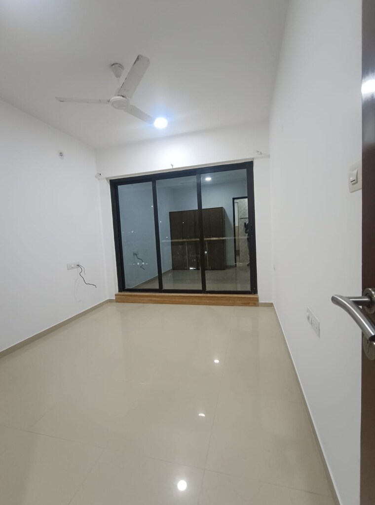 Room, rustomjee-elanza 2 Bedroom 825 Sq.Ft. Apartment In Malad West Mumbai 9573795