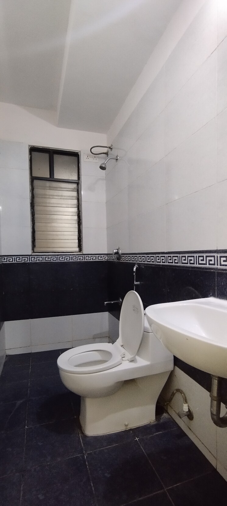 Bathroom, sarang-nanded-city 2 Bedroom 872 Sq.Ft. Apartment In Sinhagad Pune 9573774