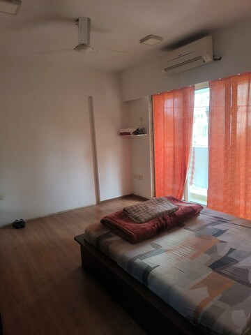 Living Room in 3 BHK Apartment at Khar West – for Rent