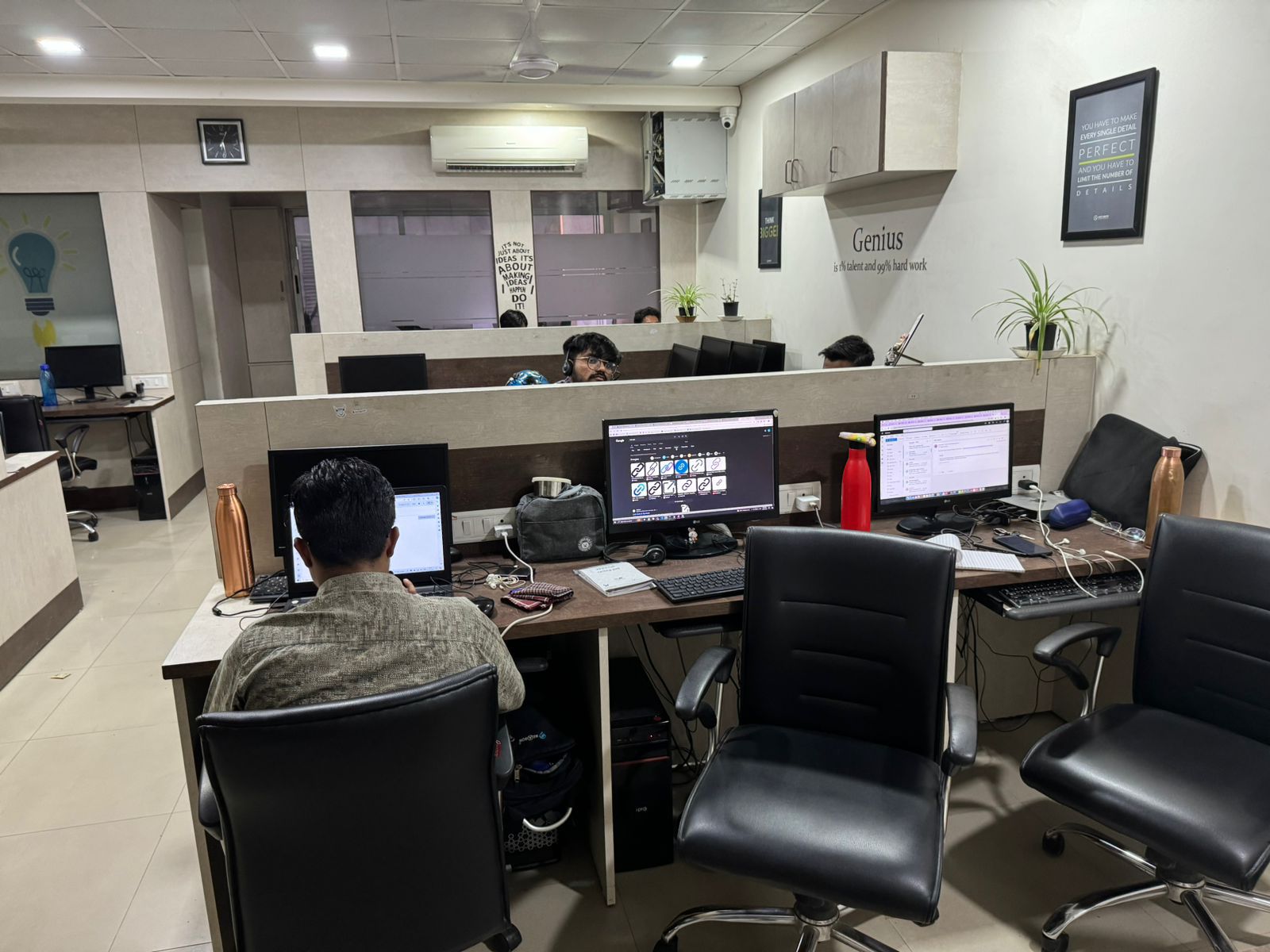 Office Space For Rent in Ashirwad Paras