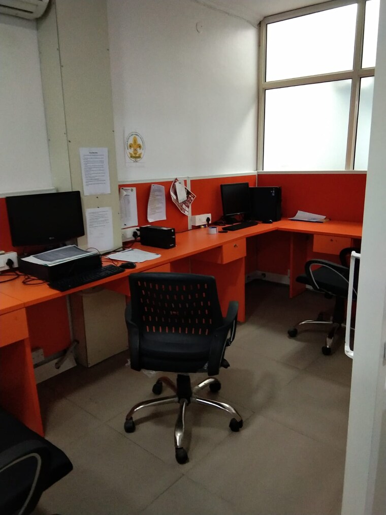 Team Area, dwarka Commercial Office Space 900 Sq.Ft. In Dwarka Delhi 9573872