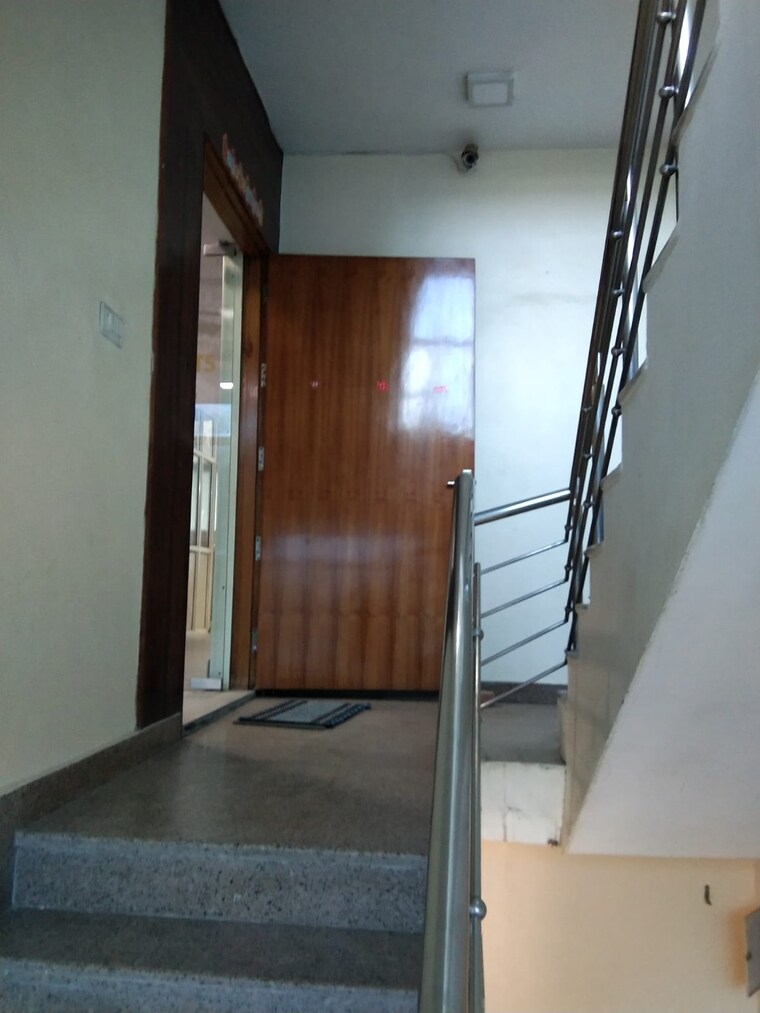 undefined, dwarka Commercial Office Space 900 Sq.Ft. In Dwarka Delhi 9573872