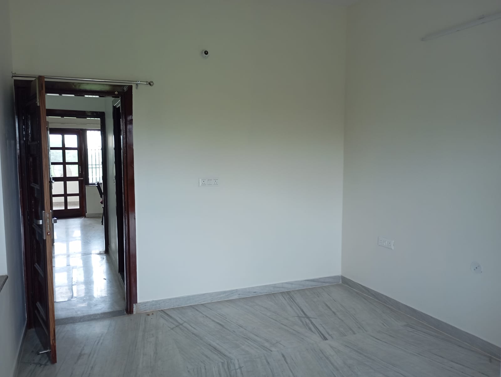 3.5 BHK Apartment For Sale in Sector 27A