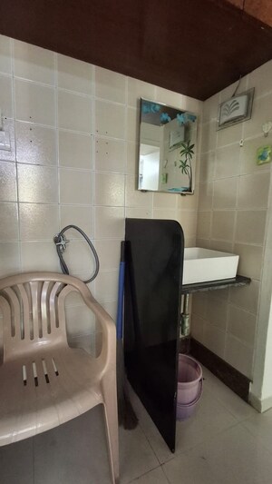 Bathroom in 2 BHK Apartment at Bhoomi Hills, Kandivali East – for Rent