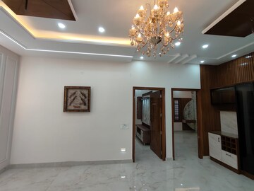 Room in 3 BHK Independent House at Sector 125 – for Sale