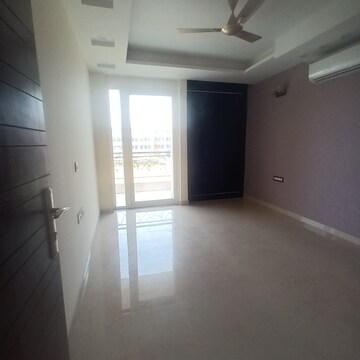 Building Lobby in 4 BHK Apartment at Aradhya Homes, Sector 67a – for Rent