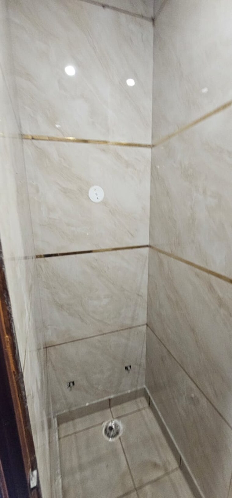 Bathroom, dwarka mor 2 Bedroom 500 Sq.Ft. Builder Floor In Dwarka Mor Delhi 9573884