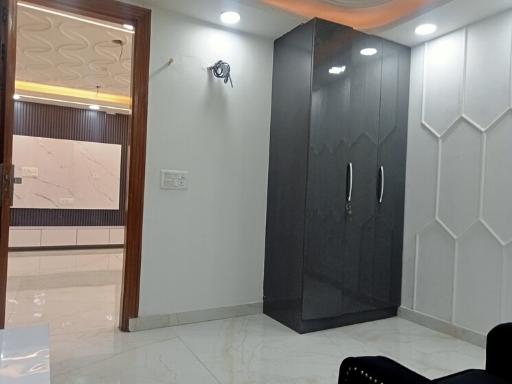 Room, mahavir enclave 1 3 Bedroom 900 Sq.Ft. Builder Floor In Mahavir Enclave 1 Delhi 9573917