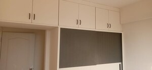 Furnished Amenities in 2 BHK Apartment at Vaishnodevi Circle – for Rent