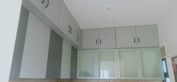 Furnished Amenities in 2 BHK Apartment at Vaishnodevi Circle – for Rent