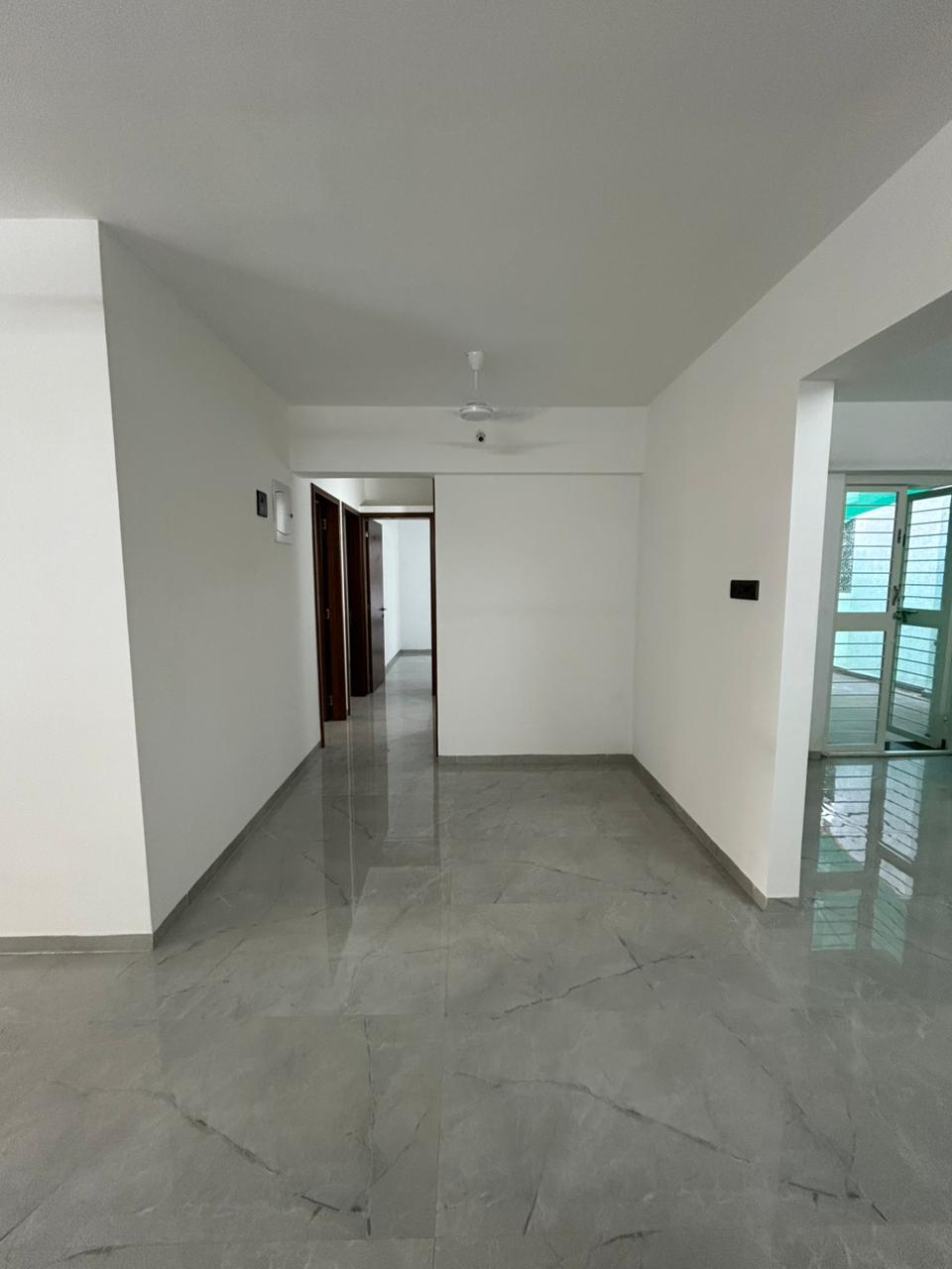 2 BHK Apartment For Sale in Kohinoor Zen Estate