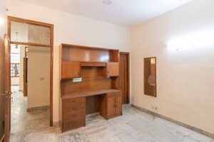 Room in 3 BHK Builder Floor at Vidhi Apartment IP Extension, Ip Extension – for Rent