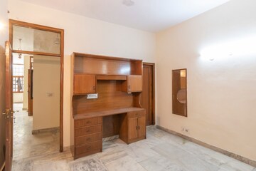 Room in 3 BHK Builder Floor at Vidhi Apartment IP Extension, Ip Extension – for Rent