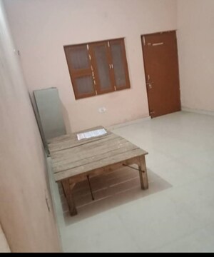 Room in 1 BHK Villa at Vikas Nagar – for Rent