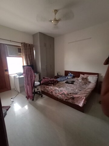 Living Room in 2.5 BHK Builder Floor at Sector 21 – for Rent