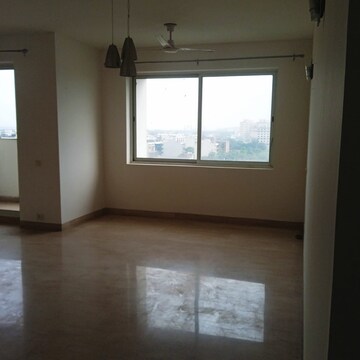 Room in 4 BHK Apartment at Bestech Park View Spa Next, Sector 67 – for Rent