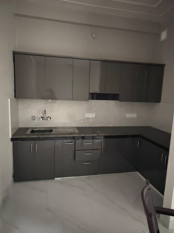 Kitchen in 2 BHK Independent House at Gomti Nagar – for Rent