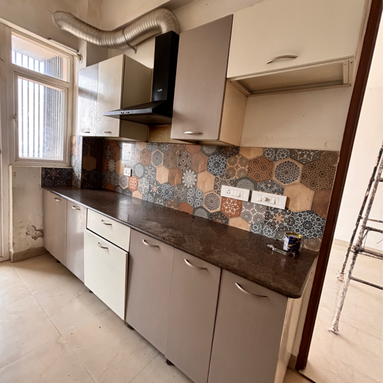 Kitchen, shalimar-belvedere-court 3.5 Bedroom 2200 Sq.Ft. Apartment In Malesemau Lucknow 9574067