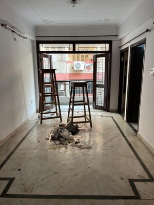 Room in 3 BHK Apartment at Boring Road – for Rent