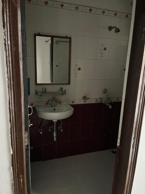 Bathroom in 3 BHK Apartment at Boring Road – for Rent