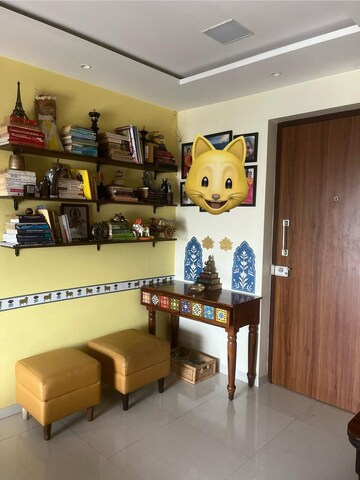 Team Area in 1 BHK Apartment at Raheja Reflections, Kandivali East – for Rent