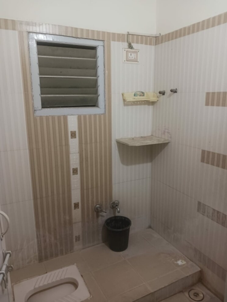 Bathroom, chandkheda 2 Bedroom 900 Sq.Ft. Apartment In Chandkheda Ahmedabad 9574107