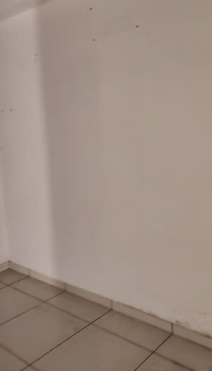 Room in  Office Space at Ratnanjali Solitaire, Satellite – for Rent