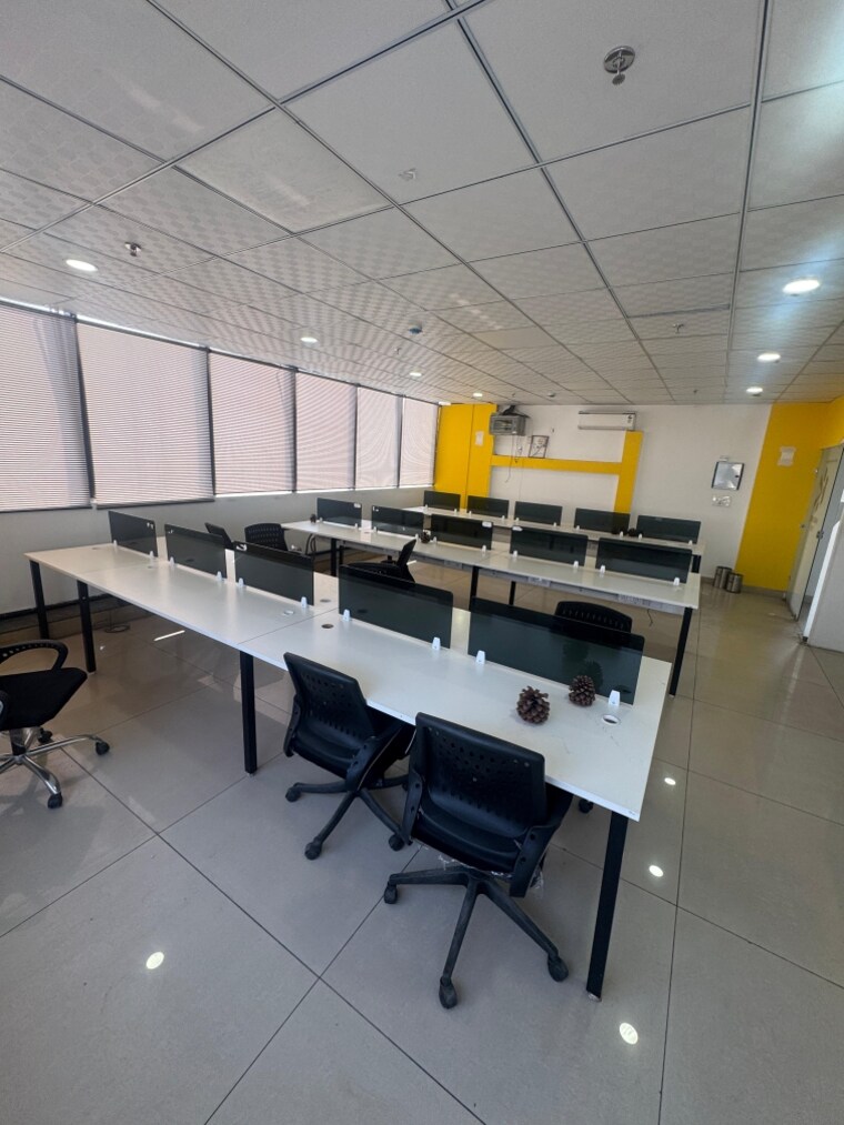 Team Area, sector 74 Commercial Office Space 1500 Sq.Ft. In Sector 74 Mohali 9574255