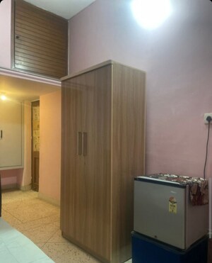 Room in 1 BHK Villa at Aliganj – for Rent