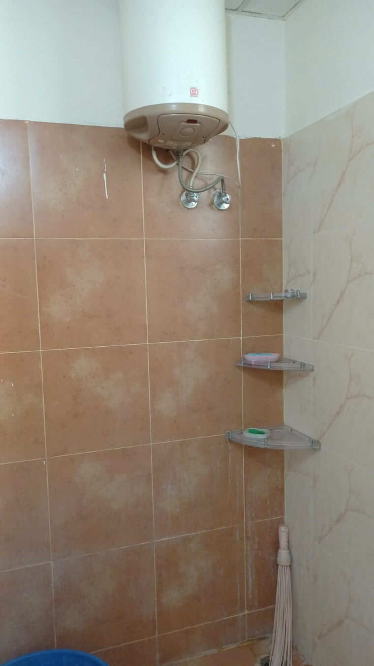 Bathroom, dhakoli 2 Bedroom 1150 Sq.Ft. Apartment In Dhakoli Zirakpur 9574242