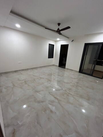 Room in 4 BHK Apartment at Tilak Nagar – for Sale