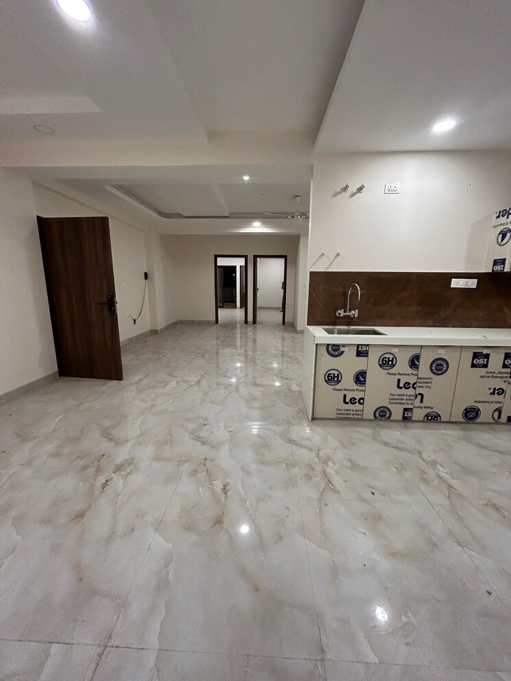Room, tilak nagar 4 Bedroom 2695 Sq.Ft. Apartment In Tilak Nagar Jaipur 9574285