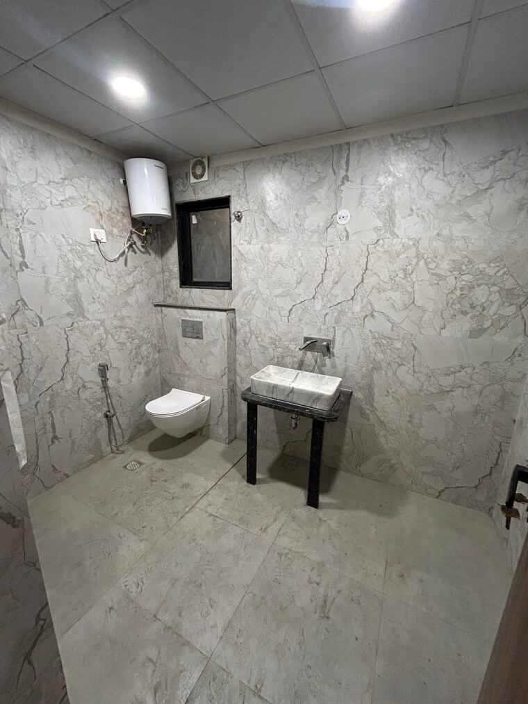 Bathroom, tilak nagar 4 Bedroom 2695 Sq.Ft. Apartment In Tilak Nagar Jaipur 9574285