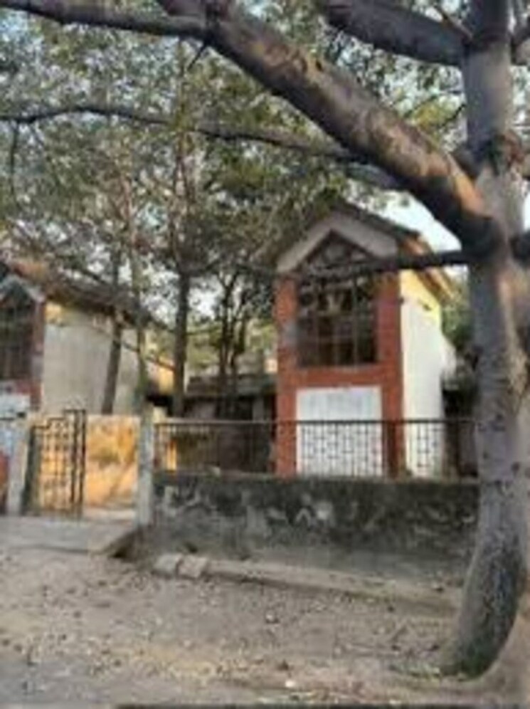 Exterior View, sigma ii greater noida Commercial Industrial Plot 520 Sq.Mt. In Sigma Ii Greater Noida Greater Noida 9574300