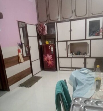 Bedroom in 1 BHK Villa at Aliganj – for Rent