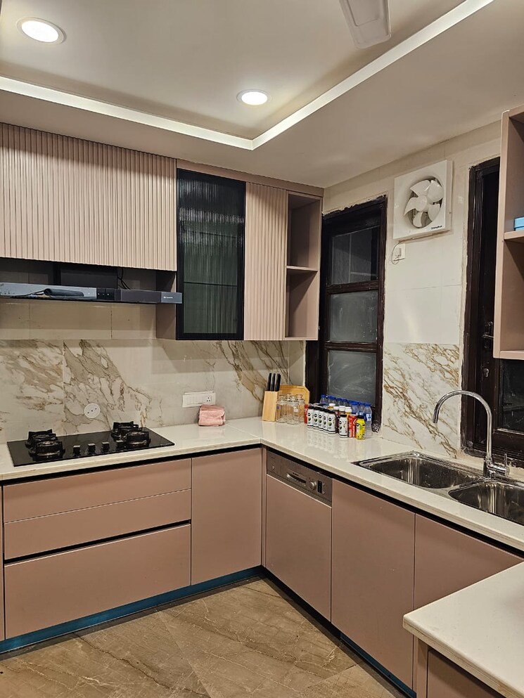 Kitchen, vipul-tatvam-villas 4 Bedroom 360 Sq.Yd. Villa In Sector 48 Gurgaon 9574312