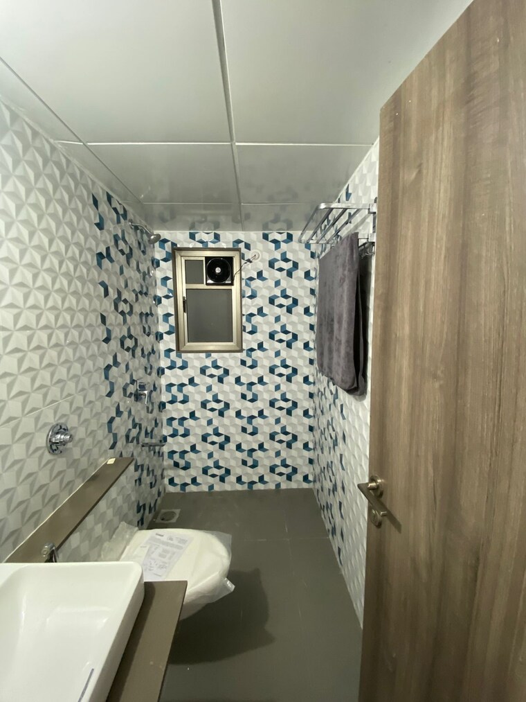 Bathroom, wadgaon sheri 2 Bedroom 725 Sq.Ft. Apartment In Wadgaon Sheri Pune 9574368