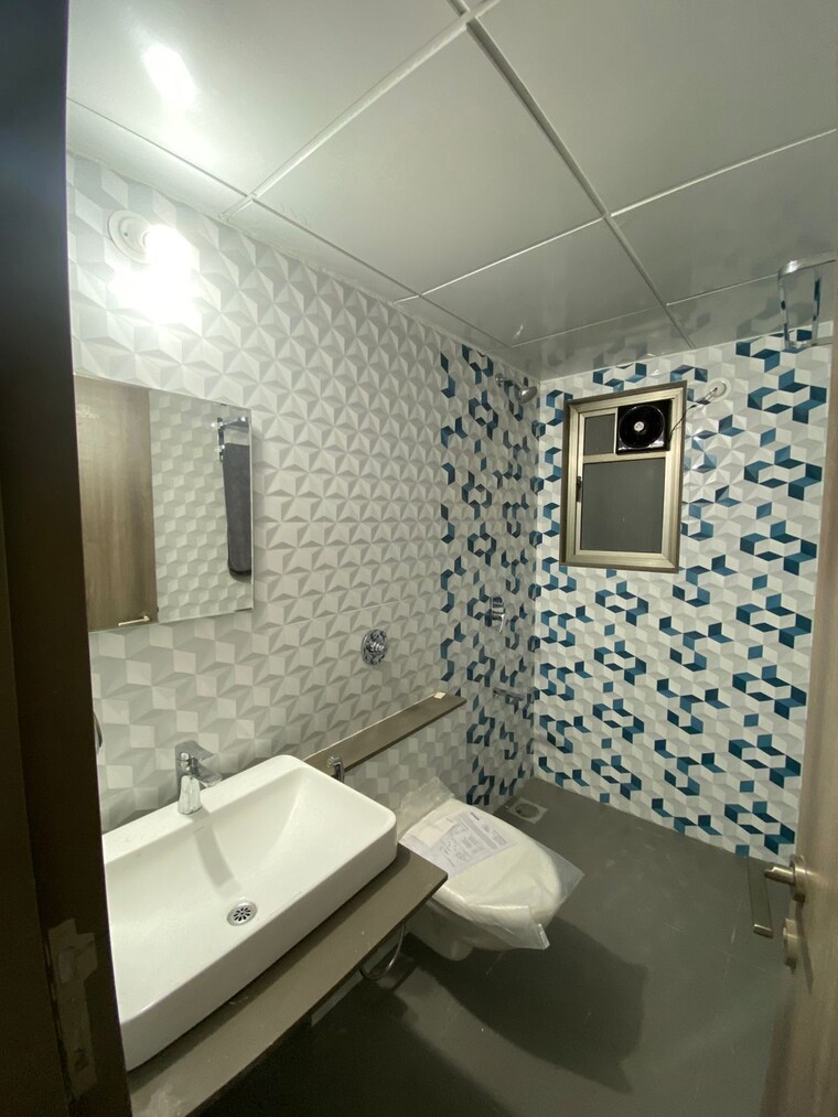 Bathroom, wadgaon sheri 2 Bedroom 725 Sq.Ft. Apartment In Wadgaon Sheri Pune 9574368