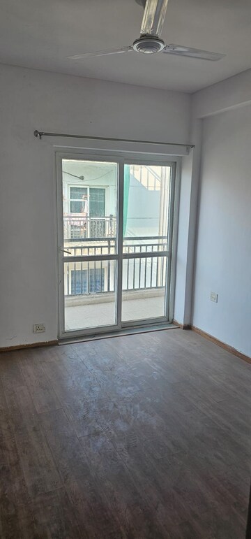 Room in 4 BHK Builder Floor at BPTP Park Elite Floors Faridabad, Sector 82 – for Sale