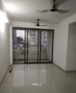 Room in 3 BHK Apartment at Sargaasan – for Rent