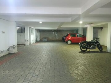 Parking in 3 BHK Independent House at Super MIG, Sector 105 – for Sale
