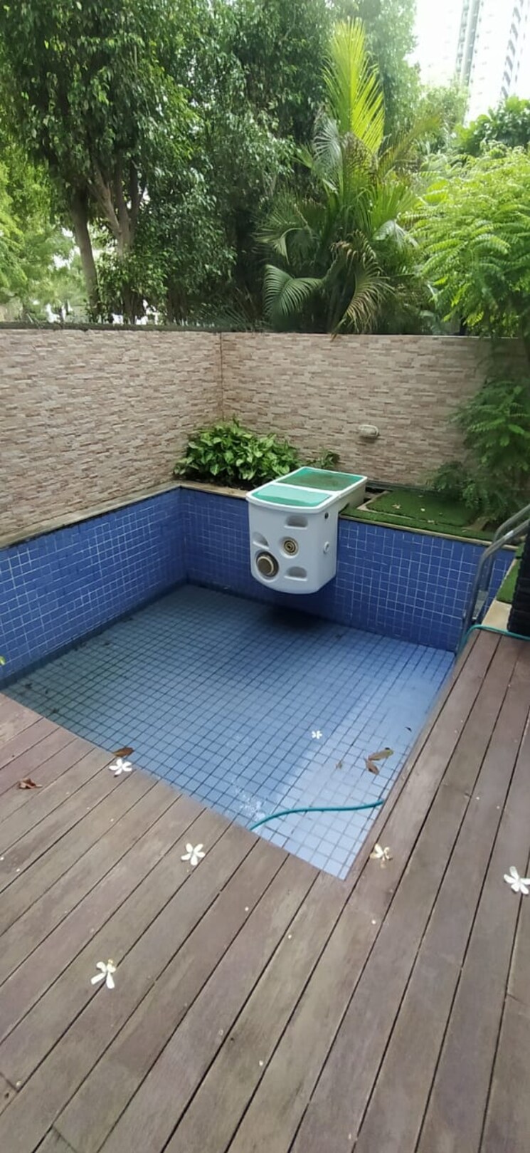 Balcony, vipul-tatvam-villas 4 Bedroom 360 Sq.Yd. Villa In Sector 48 Gurgaon 9574437