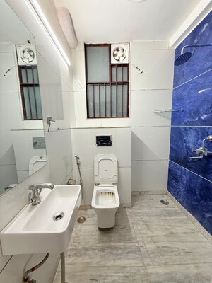 Bathroom in 4 BHK Builder Floor at M3M Atrium, Sector 57 – for Rent
