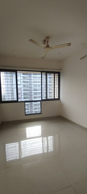 Room in 2 BHK Apartment at Nanded City Asawari, Nanded – for Rent