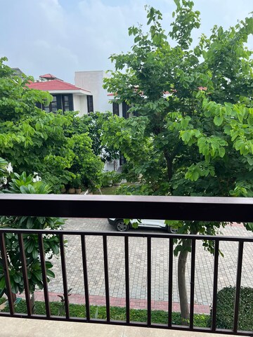 Balcony in 4 BHK Villa at Vipul Tatvam Villas, Sector 48 – for Sale