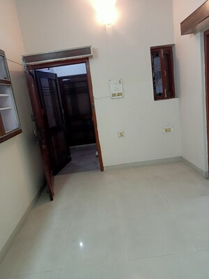 Room in 2 BHK Villa at Aliganj – for Rent