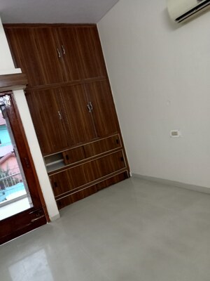 Furnished Amenities in 2 BHK Villa at Aliganj – for Rent