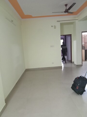 Room in 2 BHK Villa at Aliganj – for Rent